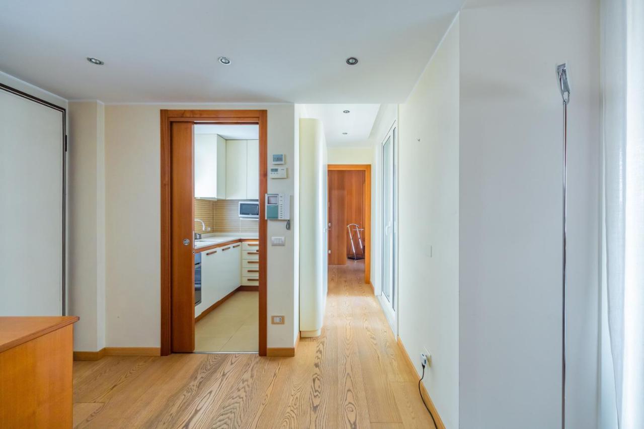 Cozy Apt - Corso Vercelli & Conciliazione M1 Милан Экстерьер фото