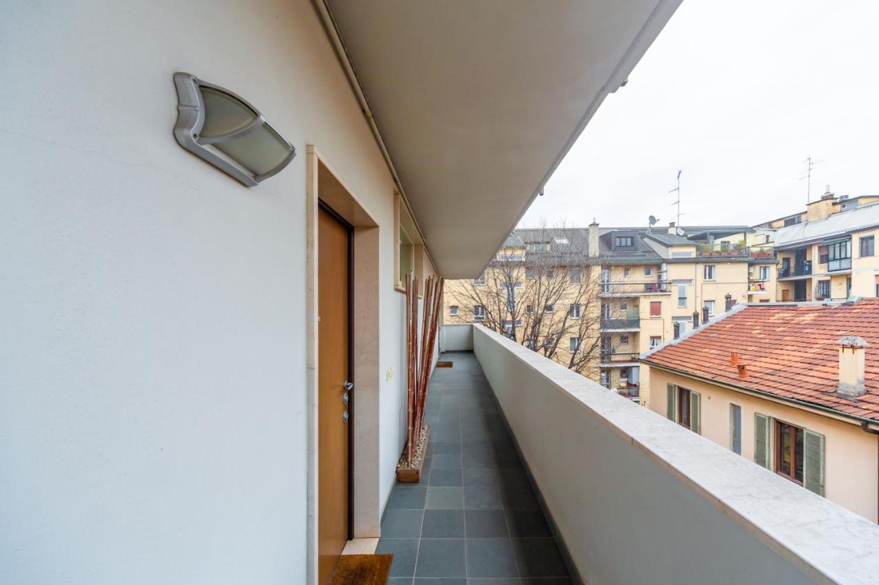 Cozy Apt - Corso Vercelli & Conciliazione M1 Милан Экстерьер фото