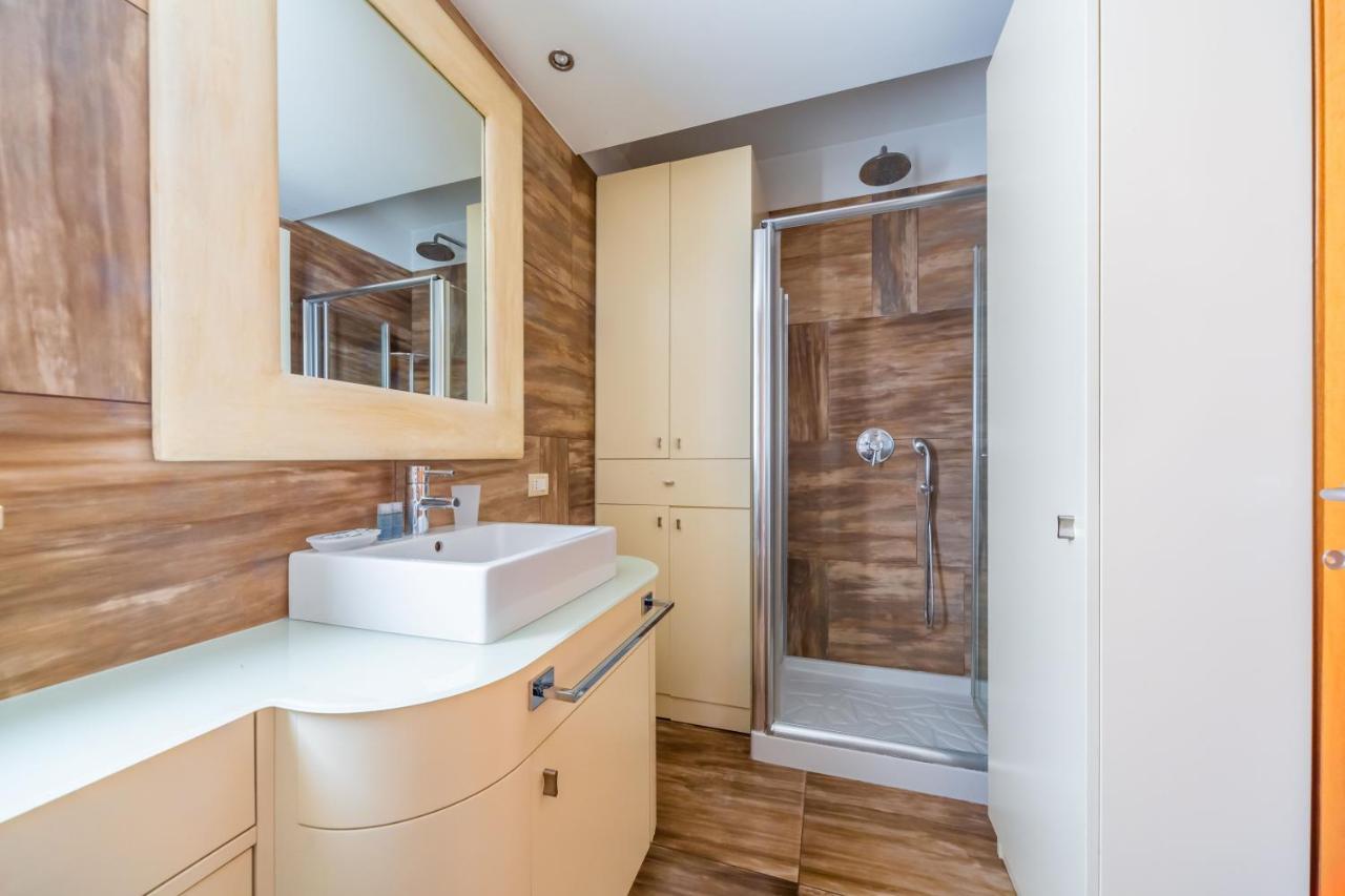 Cozy Apt - Corso Vercelli & Conciliazione M1 Милан Экстерьер фото